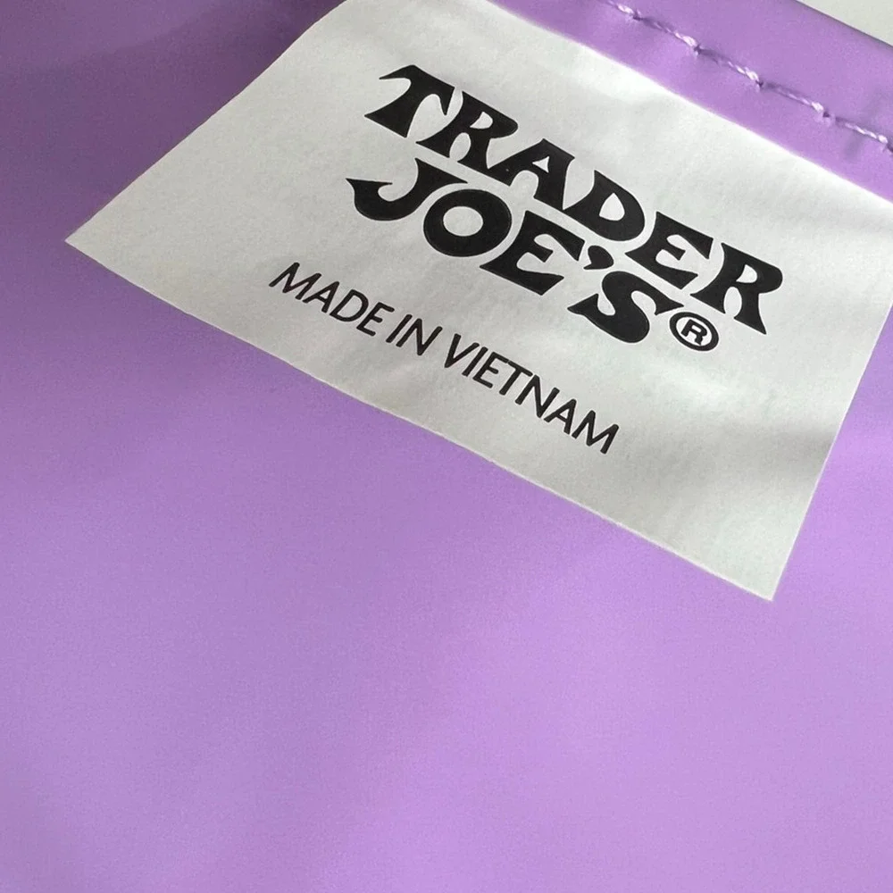 Trader Joe's Purple Insulated Tote Cooler Bag Reusable Grocery Shopping - Picture 7 of 11